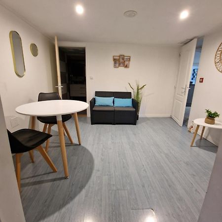Chambre Chez L Habitant Petit Dejeuner Compris Frejus Exterior photo